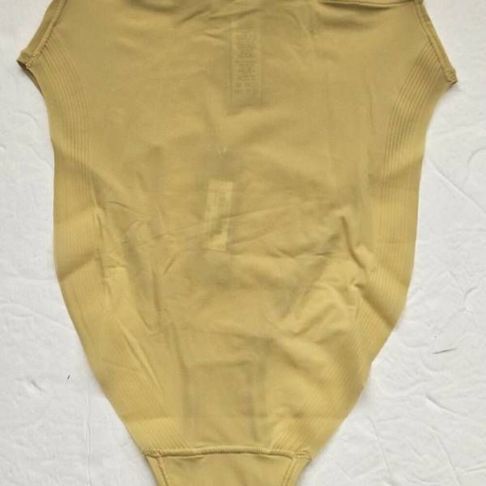 SKIMS HIGH CUT BRIEF‎ PANTY NWT - Picture 7 of 7